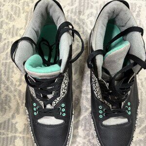 Air Jordan "Green Glow" Sneakers